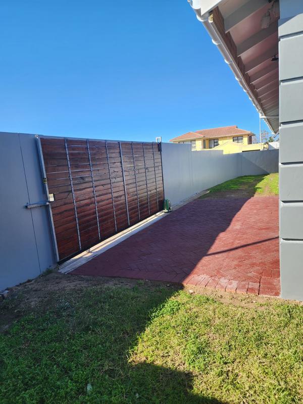 5 Bedroom Property for Sale in Malabar Eastern Cape
